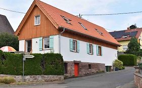 Ferienhaus Feni